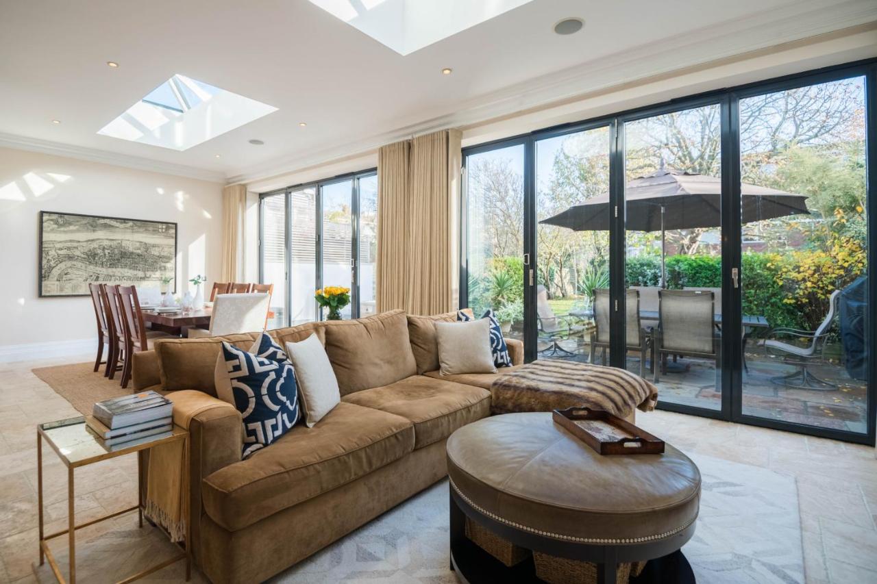 Breathtaking Putney Home With Gorgeous Garden Річмонд Екстер'єр фото