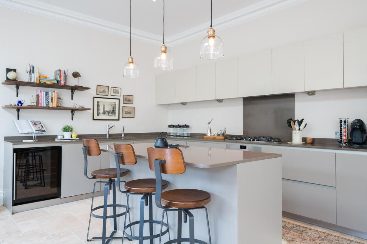 Breathtaking Putney Home With Gorgeous Garden Річмонд Екстер'єр фото