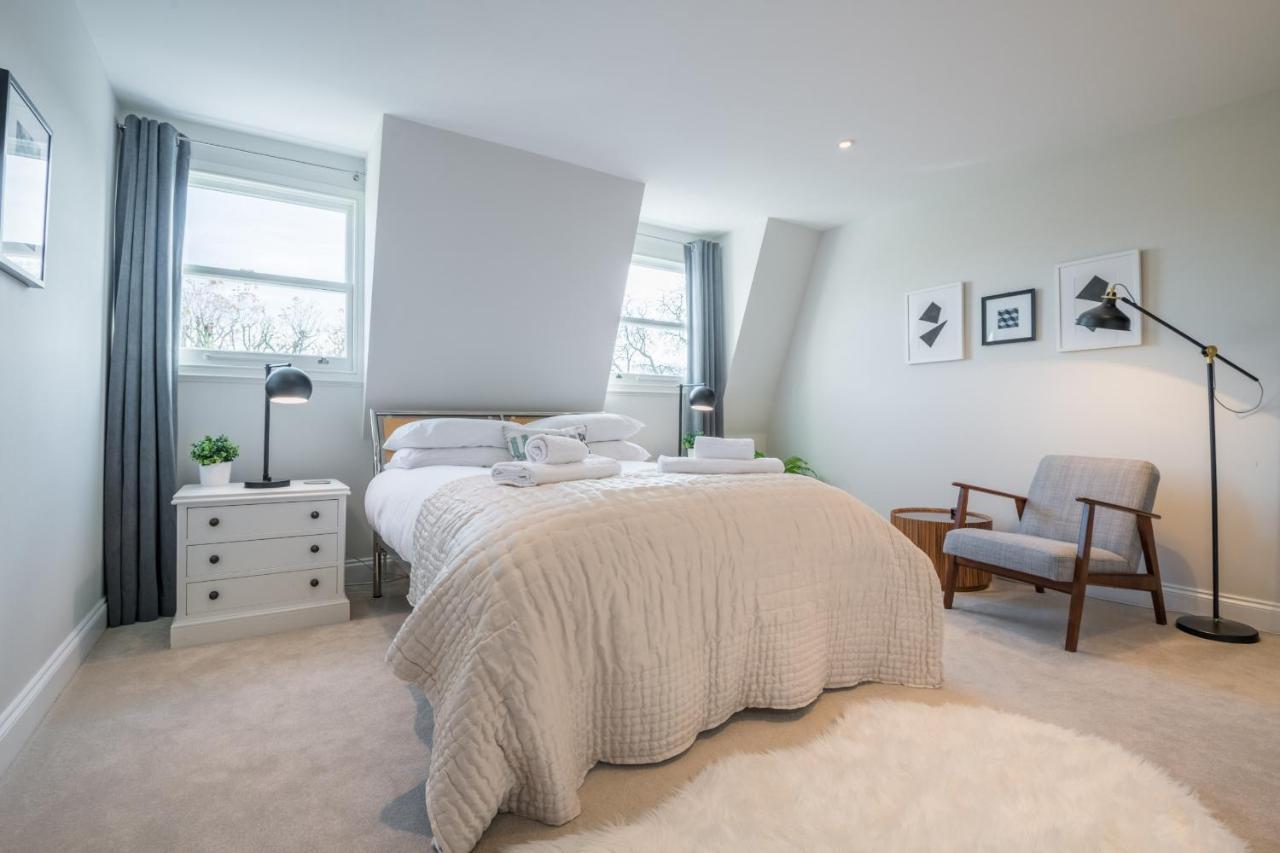 Breathtaking Putney Home With Gorgeous Garden Річмонд Екстер'єр фото