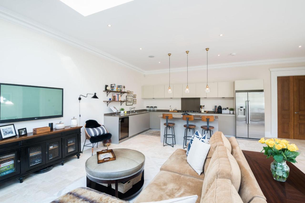 Breathtaking Putney Home With Gorgeous Garden Річмонд Екстер'єр фото