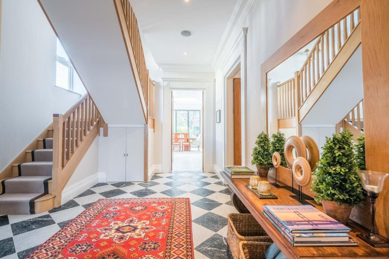 Breathtaking Putney Home With Gorgeous Garden Річмонд Екстер'єр фото
